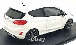 DNA Collectibles 1/18 Scale DNA000142 Ford Fiesta ST White