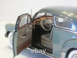 Danbury Mint 1948 Chevrolet Fleetline Aerosedan 124 Scale