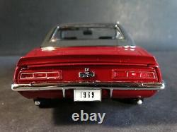 Danbury Mint 1969 Chevy Camaro SS Coupe Limited Edition 124 Scale Diecast Car