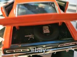 Danbury Mint 1969 Chevy Yenko Camaro 427 124 Scale Diecast Hugger Orange Car