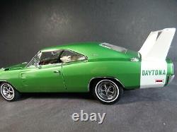 Danbury Mint 1969 Dodge Charger Daytona 440 124 Scale Diecast Model Car Green