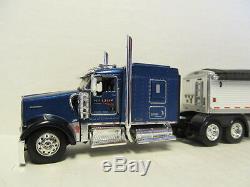 Dcp 1/64 Scale W-900 Kenworth Blue & Wilson Grain Trailer (hill Top Farms)