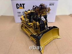 Diecast Masters 1/50 Scale CAT D10 Dozer Diecast Model Toy Gift #85711