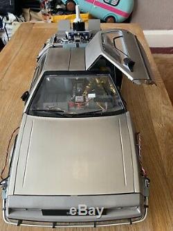 Eaglemoss DeLorean 1/8 Scale Complete