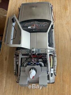 Eaglemoss DeLorean 1/8 Scale Complete