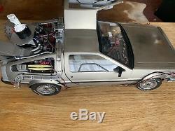 Eaglemoss DeLorean 1/8 Scale Complete