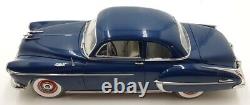 Ertl 1/18 Scale Diecast 33765 1950 Oldsmobile 88 Dark Blue
