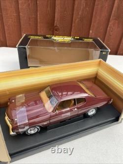 Ertl American Muscle 1/18 Scale Diecast 1970 Chevrolet Chevelle SS Burgundy Rare