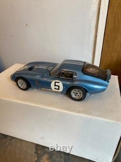 Exoto. 118 Scale shelby cobra