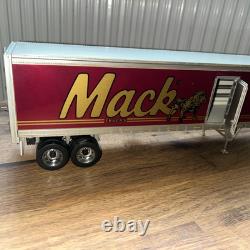 Franklin Mint 132 Scale, Mack Refrigerated Trailer, Model