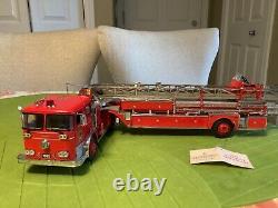 Franklin Mint 1965 Seagrave Tractor Drawn Aerial Ladder Fire Truck 132 Scale