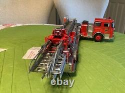 Franklin Mint 1965 Seagrave Tractor Drawn Aerial Ladder Fire Truck 132 Scale