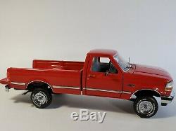 Franklin Mint 1996 Ford F-150 Pickup Truck Red 124 Scale Diecast Model withHitch