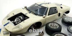 GMP 1/12 Scale Diecast GT40UNB1 Ford GT40 White/Blue Stripe