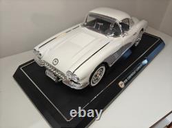Gearbox Collectible 1958 White Chevrolet Corvette Vehicle 1/12 Scale Rare