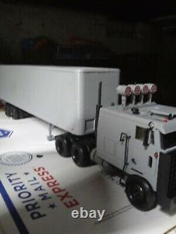 Goliath Semi Truck & Trailer from Knight Rider 125 Scale fully built