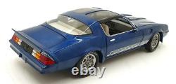 Greenlight 1/18 Scale Diecast 13691 1980 Chevrolet Camaro Z28 Blue Greenlight 1/18 Scale Diecast 13691 1980 Chevrolet Camaro Z28 Blue
