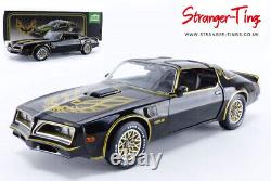 Greenlight 1977 Smokey Bandit Pontiac Firebird Trans Am 1/18 Scale Diecast 19098