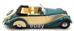 Guiloy 1/18 Scale Diecast 68566 BMW 327 Cabrio 1937 Cream/Green