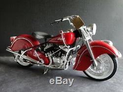 Guiloy 1948 Indian Chief Motorcycle 16 Scale Model Bike Collection