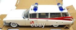 Hasbro 1/18 Scale GB33421 Ghostbusters Plasma Series Ecto-1 (1984) Cadillac