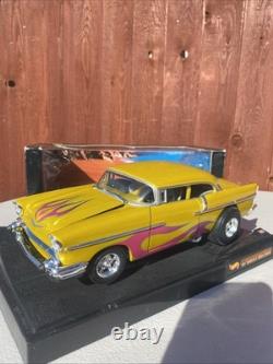 Hot Wheels Collectibles 1/18 Scale Custom'57 Chevy Gold Metallic MT0897 Diecast