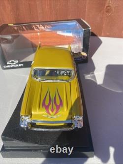 Hot Wheels Collectibles 1/18 Scale Custom'57 Chevy Gold Metallic MT0897 Diecast