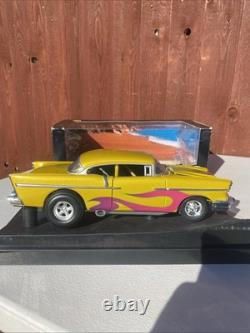 Hot Wheels Collectibles 1/18 Scale Custom'57 Chevy Gold Metallic MT0897 Diecast
