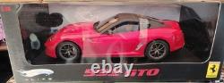 Hot Wheels Elite 1/18 Scale Diecast T6925 Ferrari 599 GTO Red / Grey roof