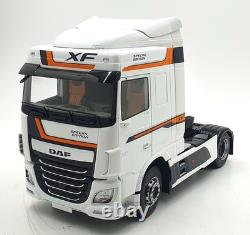 Ixo 1/18 Scale PLC30214 DAF XF Space Truck White
