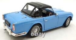 Jadi 1/18 Scale Diecast DC24924F Triumph TR4 Roadster Blue