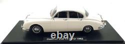 KK Scale 1/18 Scale KKDC181034 1962 Daimler 250 V8 RHD White