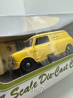 KYOSHO 08193A MINI VAN AA YELLOW 1/18 SCALE Die Cast MODEL CAR 1997