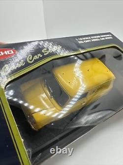 KYOSHO 08193A MINI VAN AA YELLOW 1/18 SCALE Die Cast MODEL CAR 1997