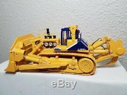 Komatsu D575 A SR Dozer with Super Ripper & Yellow Tracks HiMoBo 150 Scale Model