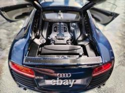 Kyosho 1/18 Scale Diecast 09213BL Audi R8 Blue
