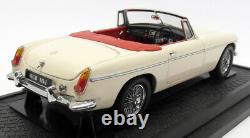 Kyosho 1/18 Scale Diecast 7017W MG MGB Mk 1 Roadster White