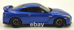 Kyosho 1/18 Scale Diecast KSR18044BL2 Nissan GT-R Premium edition Blue