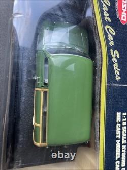 Kyosho 118 Scale Green Morris Mini Traveller NewithBoxed No. 08192G