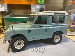 LAND ROVER 88 Series III 1978 in light green Cult Scale 118