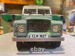 LAND ROVER 88 Series III 1978 in light green Cult Scale 118