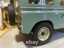 LAND ROVER 88 Series III 1978 in light green Cult Scale 118