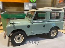 LAND ROVER 88 Series III 1978 in light green Cult Scale 118