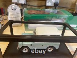 LAND ROVER 88 Series III 1978 in light green Cult Scale 118