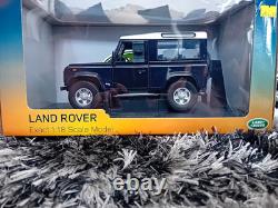 Land Rover Exact 118 Scale Defender 90 Station Wagon Diecast Model Black/White
