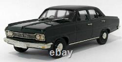 Lansdowne Models 1/43 Scale LDM38 1971 Vauxhall PC Viscount Green/Black