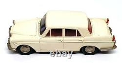 Lansdowne Models 1/43 Scale LDM6 1961 Wolseley 6/110 4-Dr Saloon White