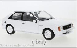 MCG 118 Scale Diecast Model Car Opel Kadett D GTE (Vauxhall Astra mk1) White