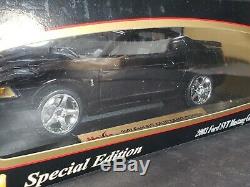 Maisto 2003 Ford SVT Mustang Cobra Hardtop 118 Scale Diecast Model Car Black