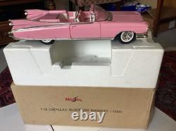 Maisto die cast Model of a Cadillac Eldorado Biarritz (1959) scale 1/12